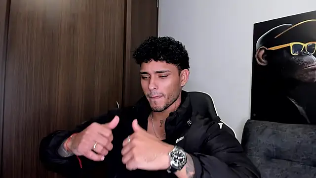 Snapshot of Alessandro_Vanni chatting on 03.13.25 Alessandro Vanni online show from 03.13.25