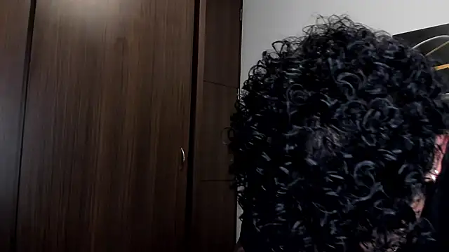 Snapshot of Alessandro_Vanni chatting on 03.18.25 Alessandro Vanni online show from 03.18.25