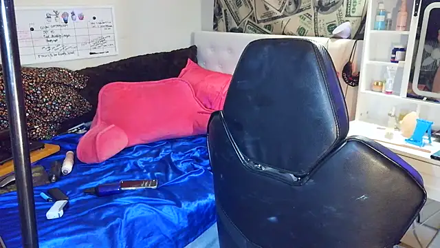 Snapshot of sugahfreeee chatting on 01.08.26 sugahfreeee online show from 01.08.26