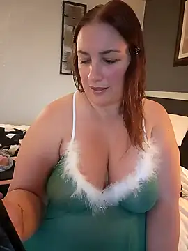 Snapshot of Canadian_BBW chatting on 12.16.24 Canadian BBW online show from 12.16.24