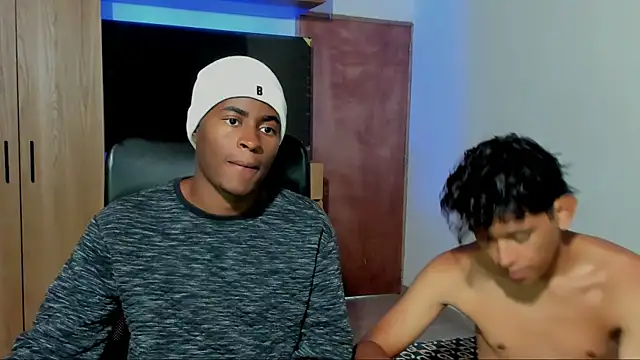 Snapshot of CrissBrownxxx chatting on 07.14.26 CrissBrownxxx online show from 07.14.26