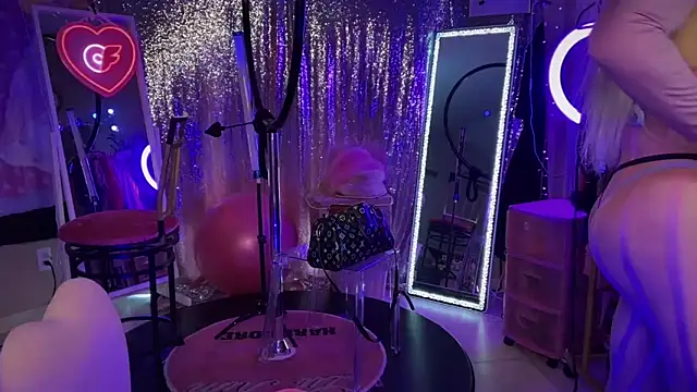 bimbotwerkqueen online show from 03.14.25