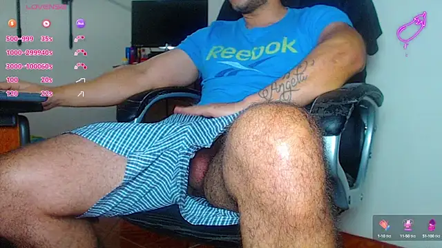 Snapshot of --mAk-- chatting on 01.17.25 --mAk-- online show from 01.17.25