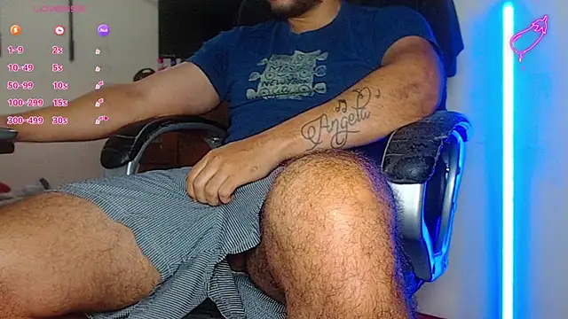 Snapshot of --mAk-- chatting on 03.21.25 --mAk-- online show from 03.21.25