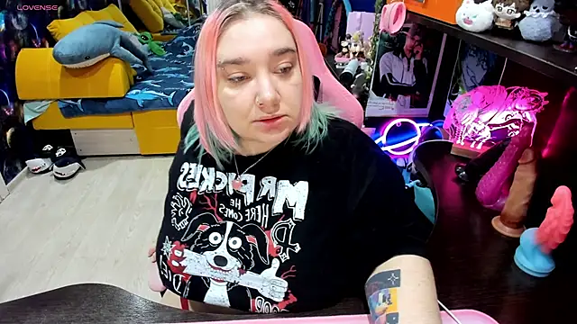 Softie Sofy online show from 02.28.26