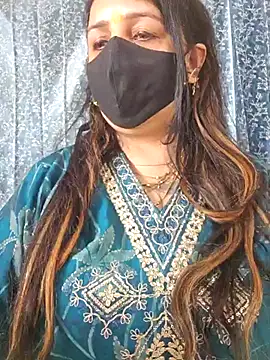 cute-tanvi online show from 02.22.25