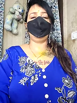 cute-tanvi online show from 04.04.26