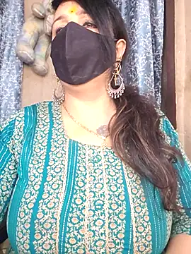 Snapshot of cute-tanvi chatting on 04.21.26 cute-tanvi online show from 04.21.26