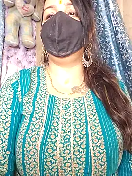 Snapshot of cute-tanvi chatting on 04.28.26 cute-tanvi online show from 04.28.26