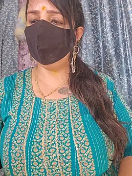 Snapshot of cute-tanvi chatting on 05.19.26 cute-tanvi online show from 05.19.26