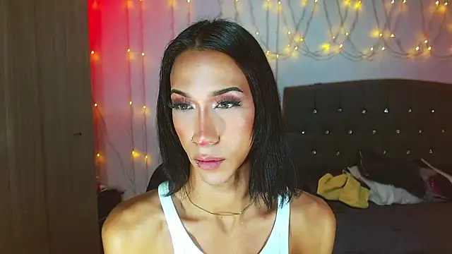 Kenisha Sweet online show from 03.05.25