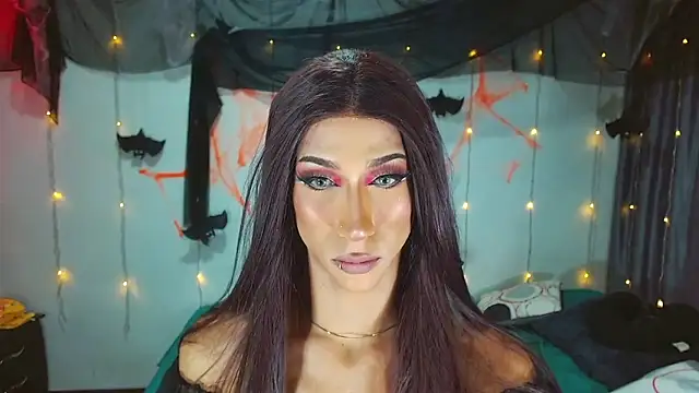 Kenisha Sweet online show from 10.18.25