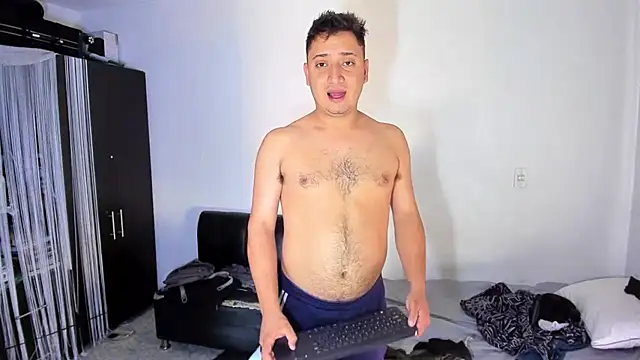 Snapshot of ares_sexxx chatting on 06.24.26 ares sexxx online show from 06.24.26