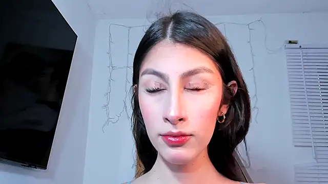 valeria gonzales  online show from 01.19.25