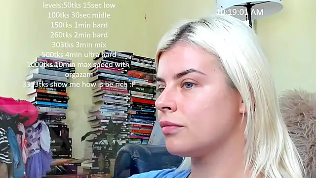 queenofthenighttt online show from 11.19.25