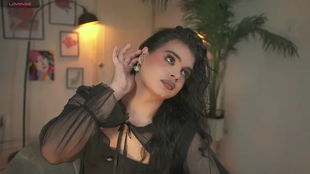 artechloe online show from 12.19.25