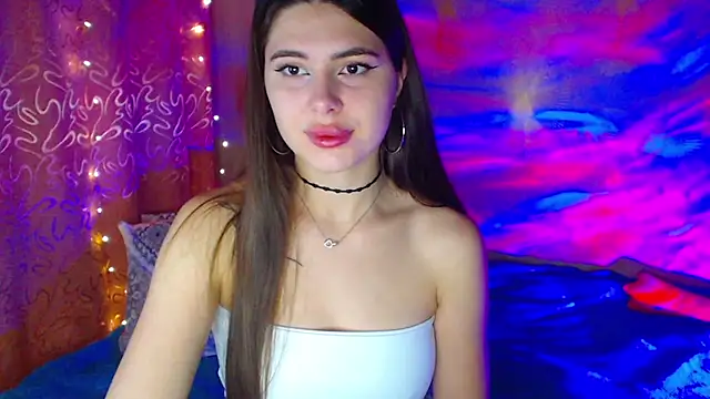 ViollinaLove online show from 10.18.25