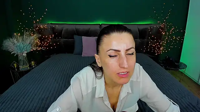 Rebecca Diamond online show from 03.14.25