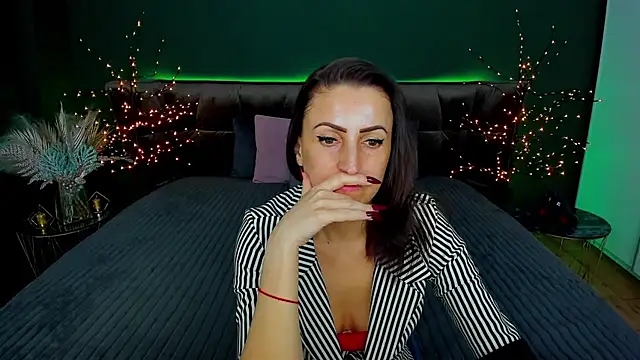 Rebecca Diamond online show from 03.16.25