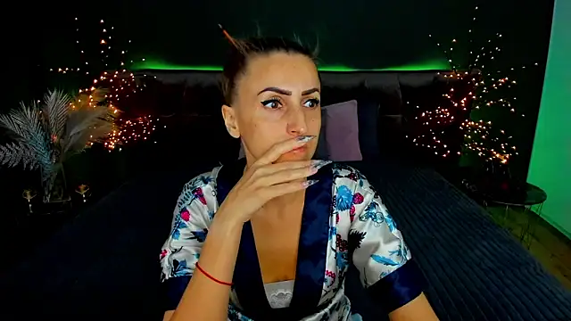 Rebecca Diamond online show from 10.01.25