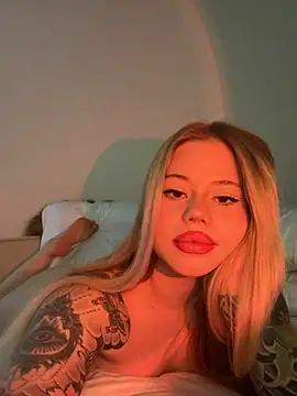 curchez  online show from 03.07.25