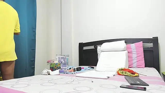 mara2020 69 online show from 09.18.25