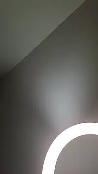 Snapshot of Iceprincess2bad4u chatting on 09.13.25 Iceprincess2bad4u online show from 09.13.25