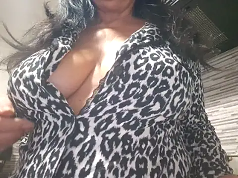 Snapshot of La_Vedova_Allegra chatting on 11.28.25 La Vedova Allegra online show from 11.28.25