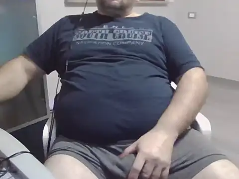 Snapshot of iron_boy80 chatting on 12.12.24 iron boy80 online show from 12.12.24