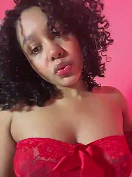 Snapshot of Electric_bae chatting on 02.02.25 Electric bae online show from 02.02.25