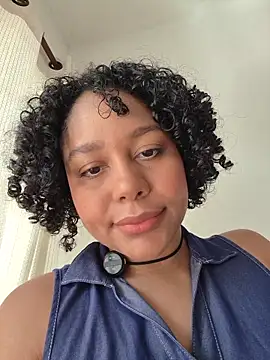 Snapshot of Electric_bae chatting on 02.17.26 Electric bae online show from 02.17.26