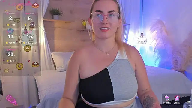 Snapshot of halaaa_1 chatting on 02.03.25 halaaa 1 online show from 02.03.25