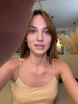 Snapshot of -AngelAri- chatting on 03.28.26 -AngelAri- online show from 03.28.26