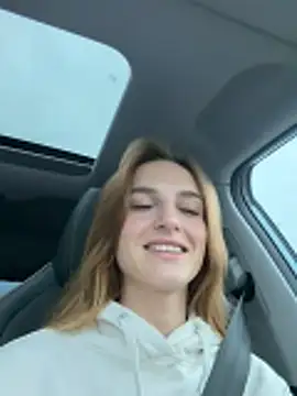 Snapshot of -AngelAri- chatting on 05.15.26 -AngelAri- online show from 05.15.26