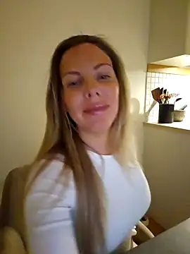 Snapshot of novaforyou1 chatting on 01.12.25 novaforyou1 online show from 01.12.25