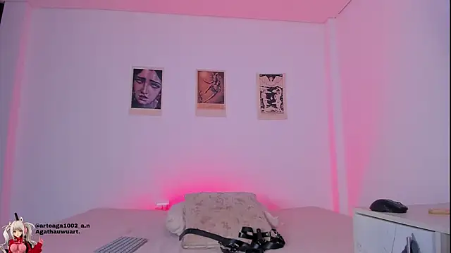 Moonlight1002 online show from 11.13.25