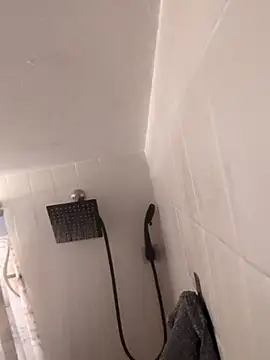 Snapshot of JadaSkyy chatting on 12.01.25 JadaSkyy online show from 12.01.25