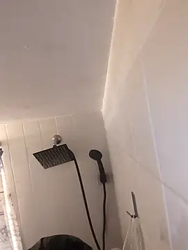 Snapshot of JadaSkyy chatting on 12.03.25 JadaSkyy online show from 12.03.25