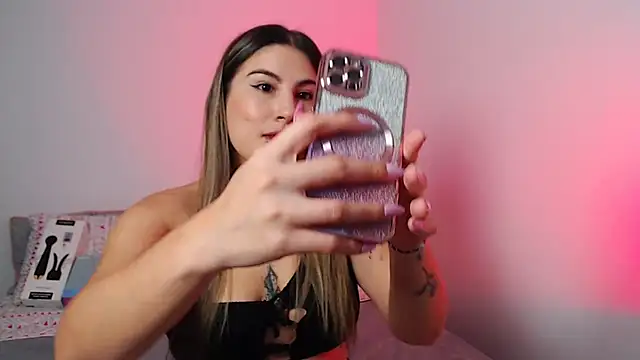 amelie collins online show from 01.27.25