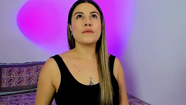 amelie collins online show from 03.21.25