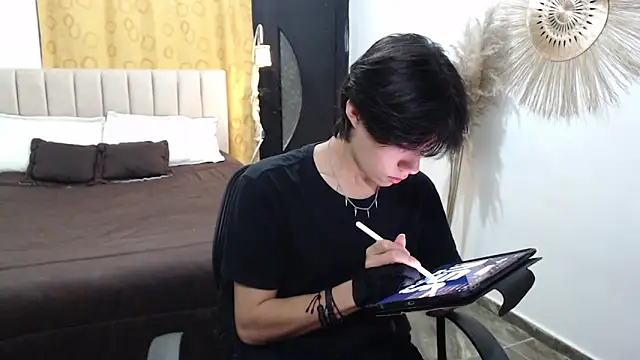 Snapshot of Elio-cam chatting on 11.03.25 Elio-cam online show from 11.03.25