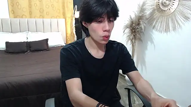 Snapshot of Elio-cam chatting on 11.11.25 Elio-cam online show from 11.11.25