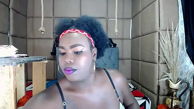 CatrinaGill online show from 10.08.25