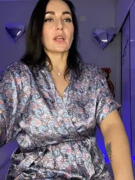 Snapshot of ImperialRice chatting on 02.16.25 ImperialRice online show from 02.16.25