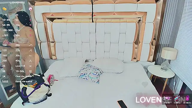 Snapshot of sexysistter chatting on 01.11.25 sexysistter online show from 01.11.25