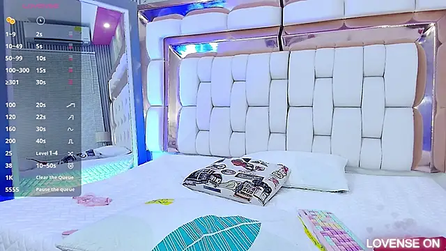 Snapshot of sexysistter chatting on 03.20.25 sexysistter online show from 03.20.25