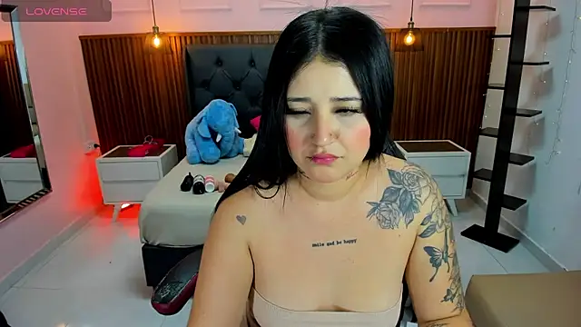 Snapshot of BIANCAROY1 chatting on 02.27.26 BIANCAROY1 online show from 02.27.26