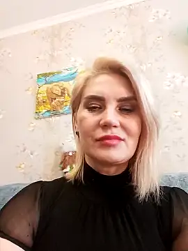 JennyOMay online show from 02.13.25