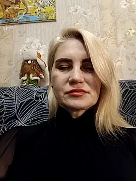 JennyOMay online show from 10.28.25