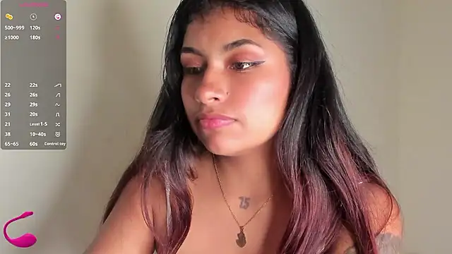 Snapshot of ChantalPetit chatting on 01.12.26 ChantalPetit online show from 01.12.26